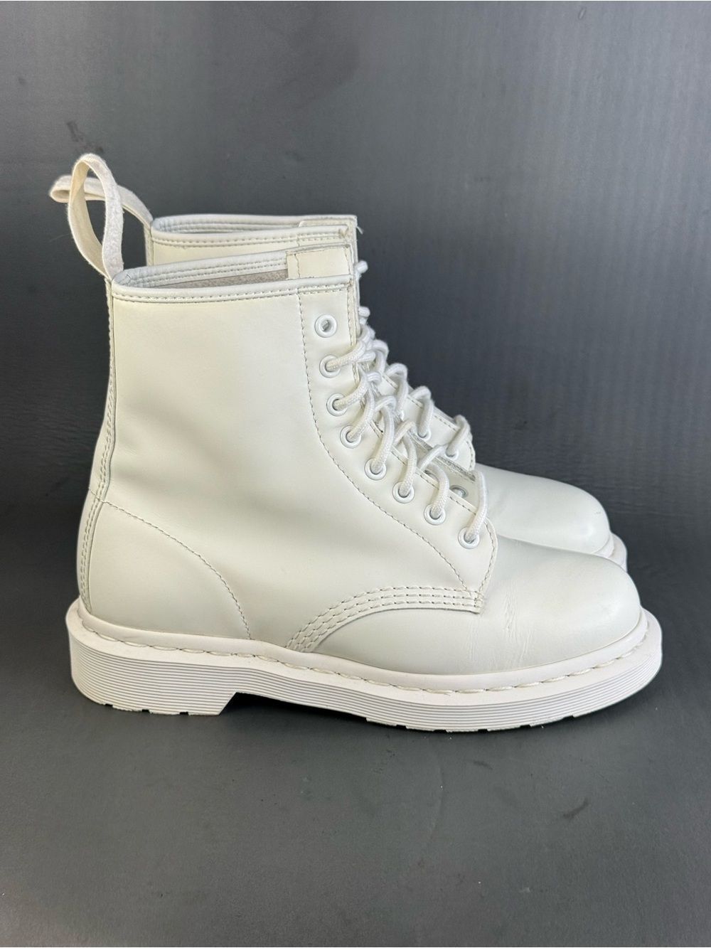 Dr. Martens 1460 Mono boot shoes men’s size 7 (women’s size 8.5)